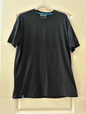 PACT Men’s Crewneck Classic black short sleeve. Organic cotton/recycled poly. XL